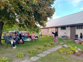 Raņķu pagastā aizvadīts Dzejas un dziesmas pārgājiens 